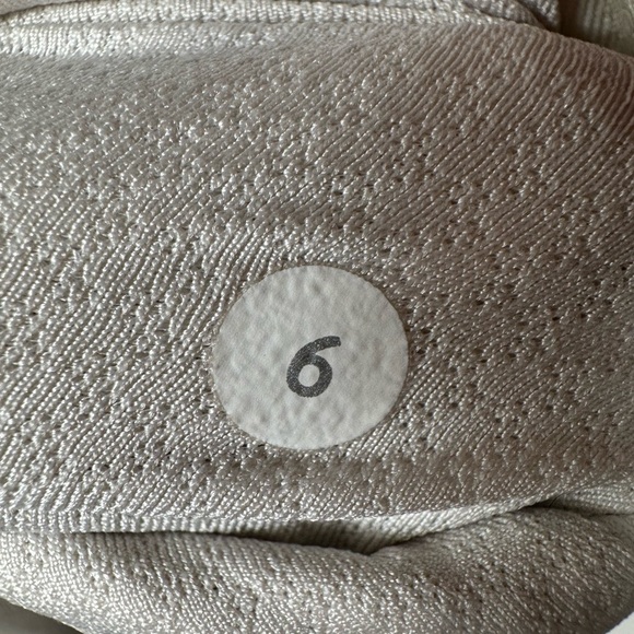 Lululemon Daily Yoga Jacket Polar Cream White Size 6 - Picture 4 of 8